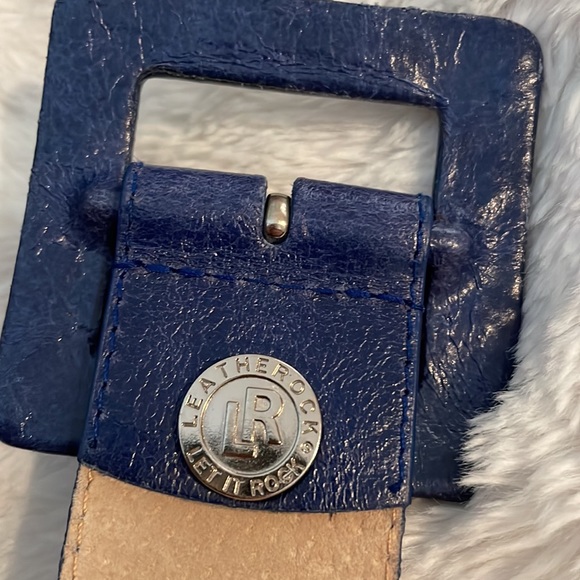 NWOT Leatherrock Blue Distressed Leather Belt size S 32 - Picture 4 of 6